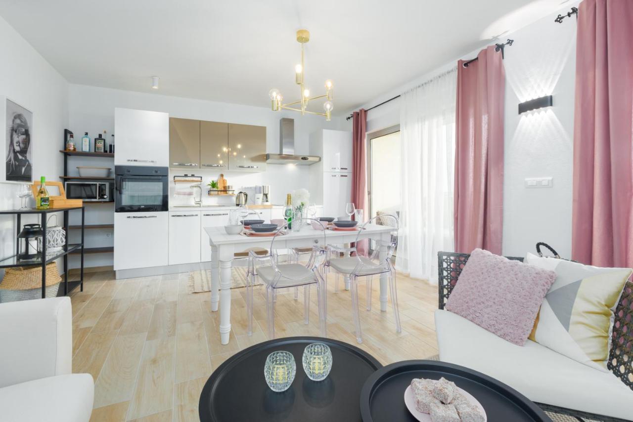 Apartment Eden Медулин Екстериор снимка