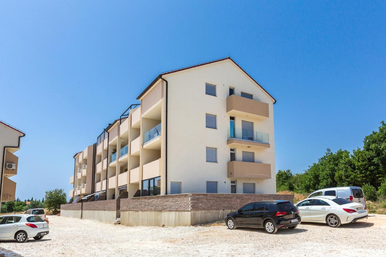Apartment Eden Медулин Екстериор снимка